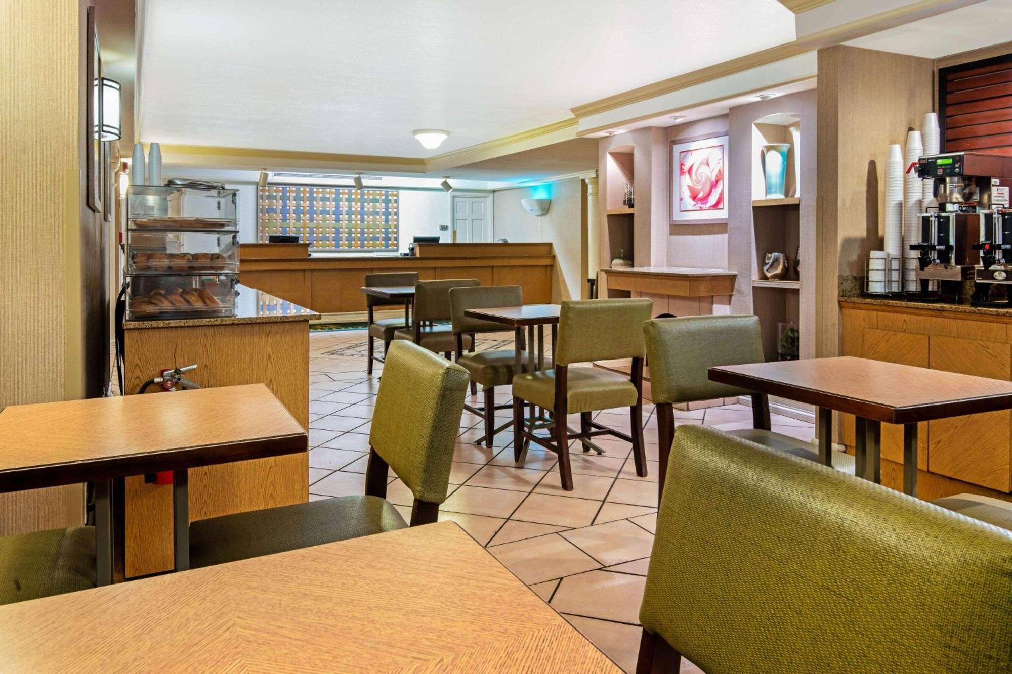 La Quinta Inn By Wyndham Amarillo Mid-City Exterior foto